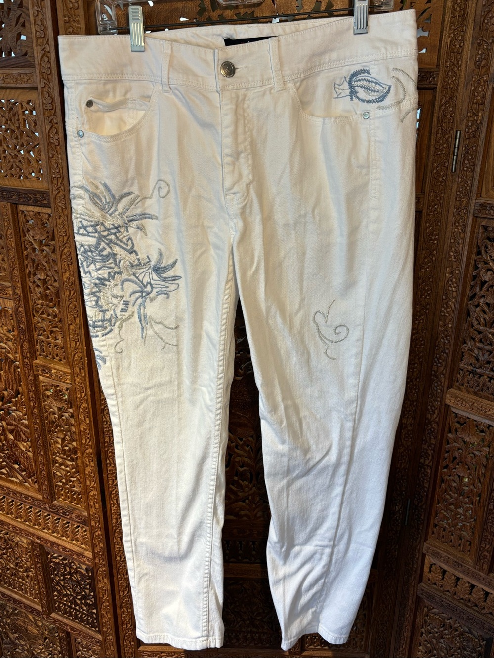 Denim 24/7 White Men’s Embroidered Chinos